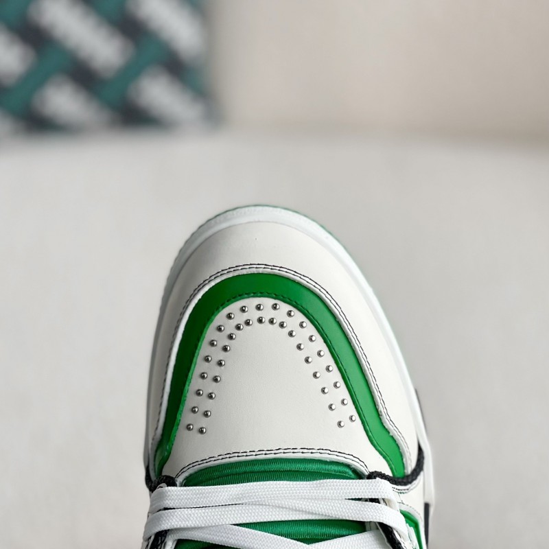 L0*is V*t0n TRAINER SNEAKERS