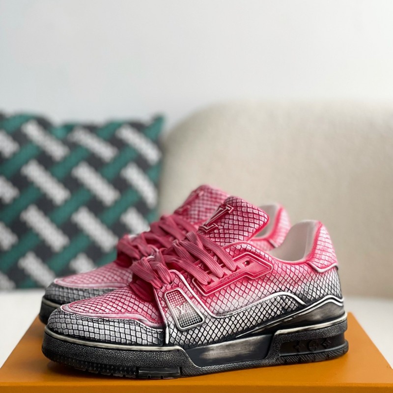 L0*is V*t0n TRAINER SNEAKERS