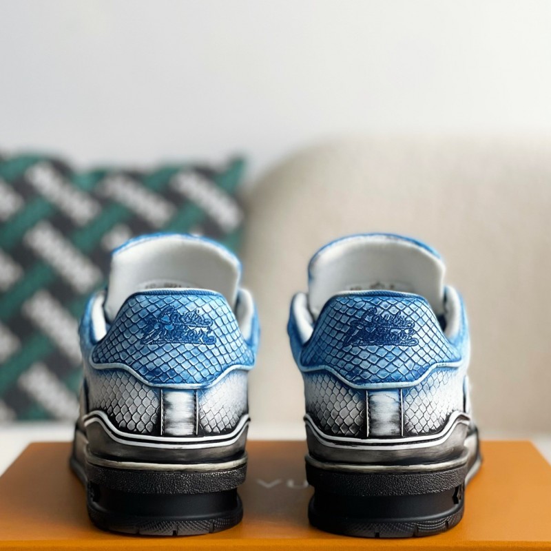 L0*is V*t0n TRAINER SNEAKERS