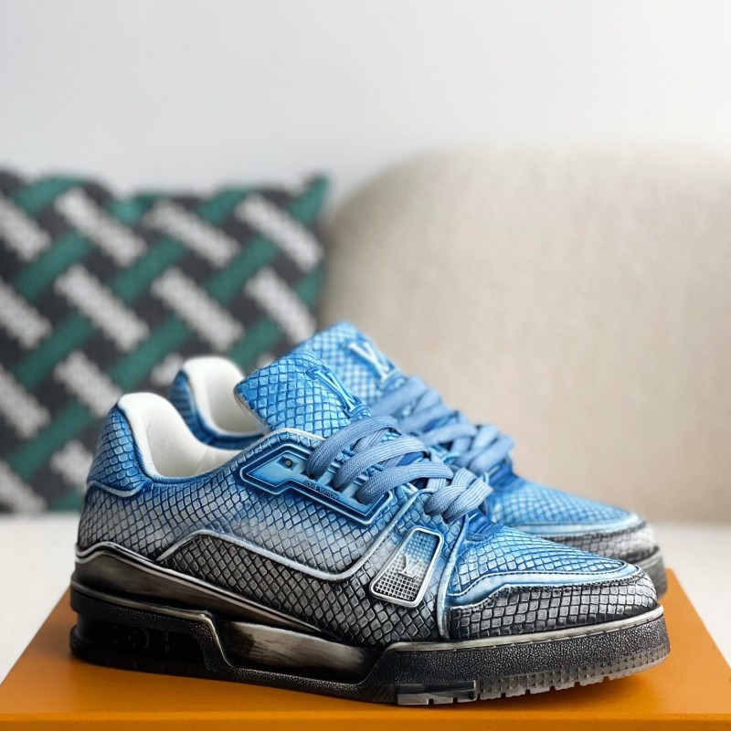 L0*is V*t0n TRAINER SNEAKERS