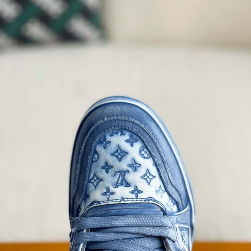 L0*is V*t0n TRAINER SNEAKERS