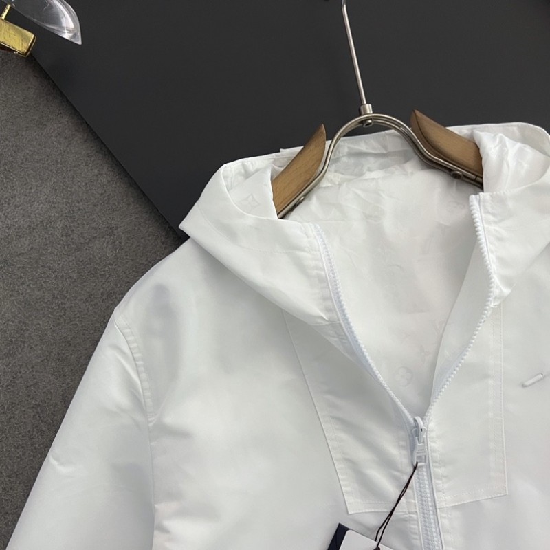 L0*is V*t0n 24 new double-sided printed Presbyterian jacket