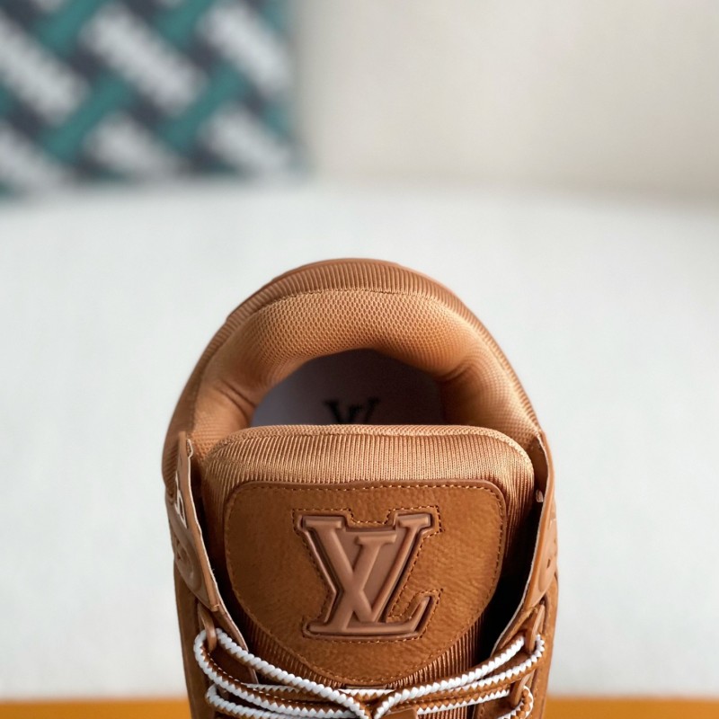 L0*is V*t0n TRAINER SNEAKERS